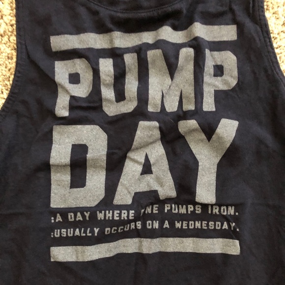 Under Armour navy tank top ‘pump Day’ - Picture 10 of 11